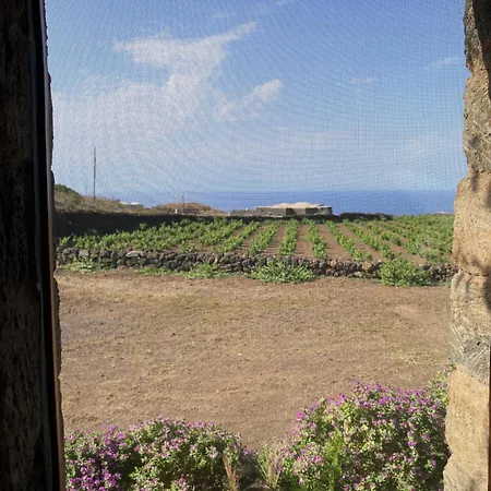 Apartment Dammuso Kuddia Pantelleria